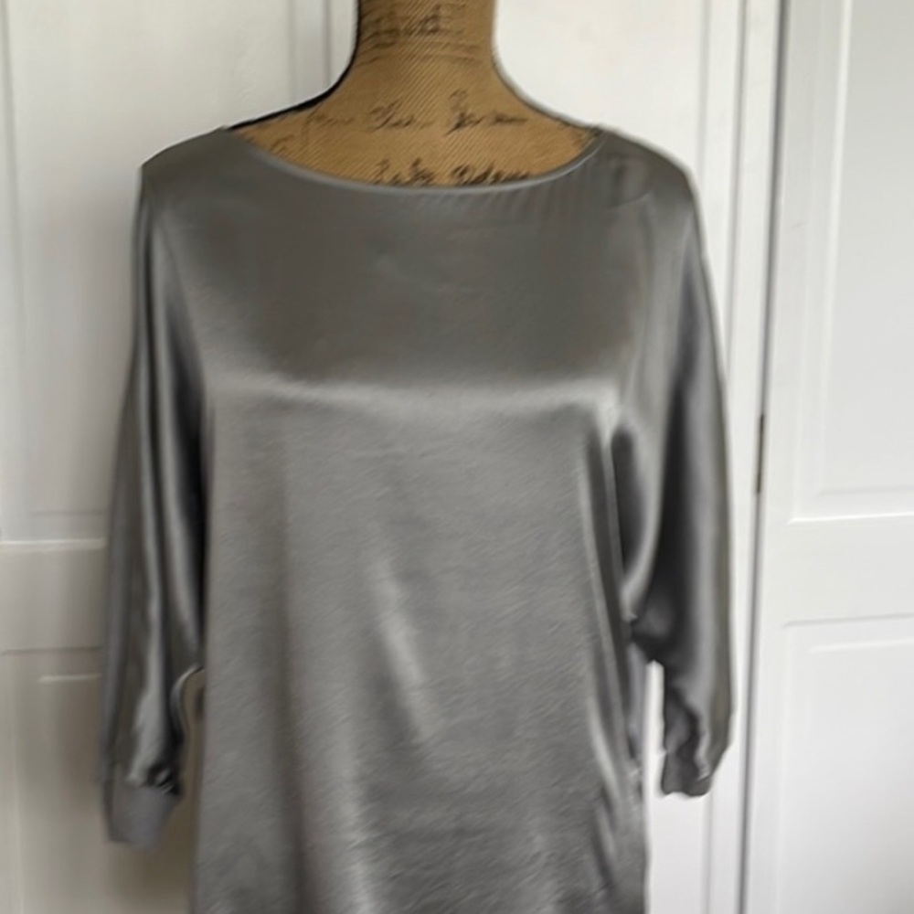 WHBM Silk Stretch Dolman style top - Picture 2 of 8